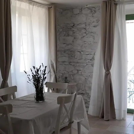 Appartamento Ape Bianca - Rosmarino